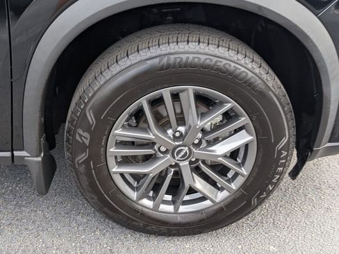 Certified 2025 Nissan Rogue S FWD image 17