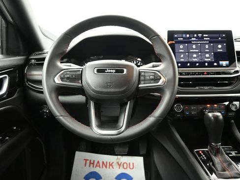 Used 2024 Jeep Compass Trailhawk image 31