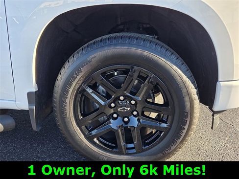 Used 2025 Chevrolet Silverado 1500 Custom image 10