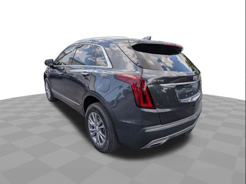 Certified 2022 Cadillac XT5 Premium Luxury FWD image 6