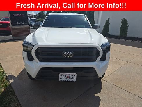 Used 2025 Toyota Tacoma SR w/ SR Upgrade Package RWD image 2