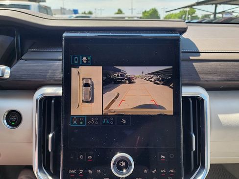 New 2026 GMC Acadia Denali w/ Super Cruise Package FWD image 30