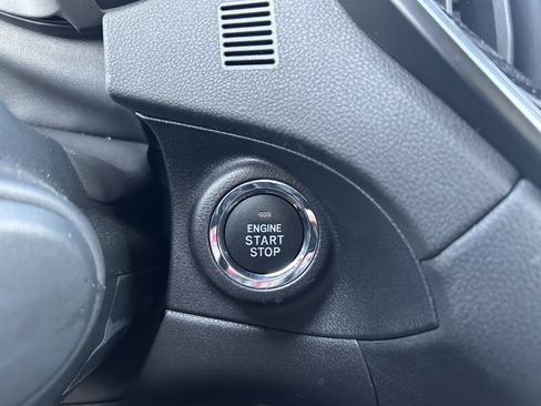 Used 2025 Subaru Ascent Bronze Edition w/ Onyx Package image 16