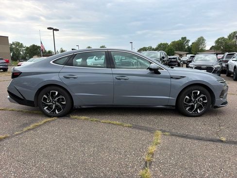 Used 2024 Hyundai Sonata SEL FWD image 4