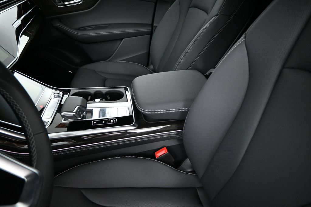 New 2027 Audi Q8 Premium Plus AWD/4WD image 10