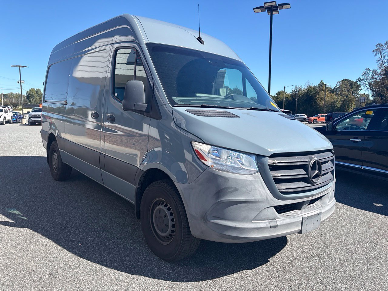 Used 2020 Mercedes-Benz Sprinter 2500 image 3