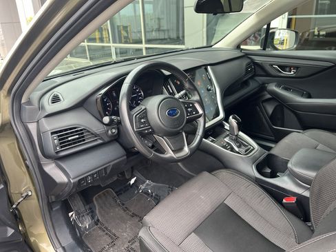 Used 2021 Subaru Outback Premium AWD/4WD image 4