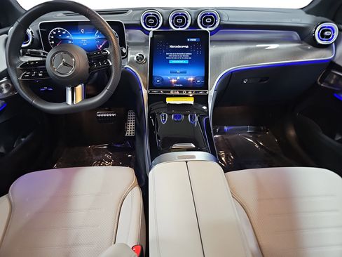 Certified 2025 Mercedes-Benz GLC 300 GLC 300 image 10