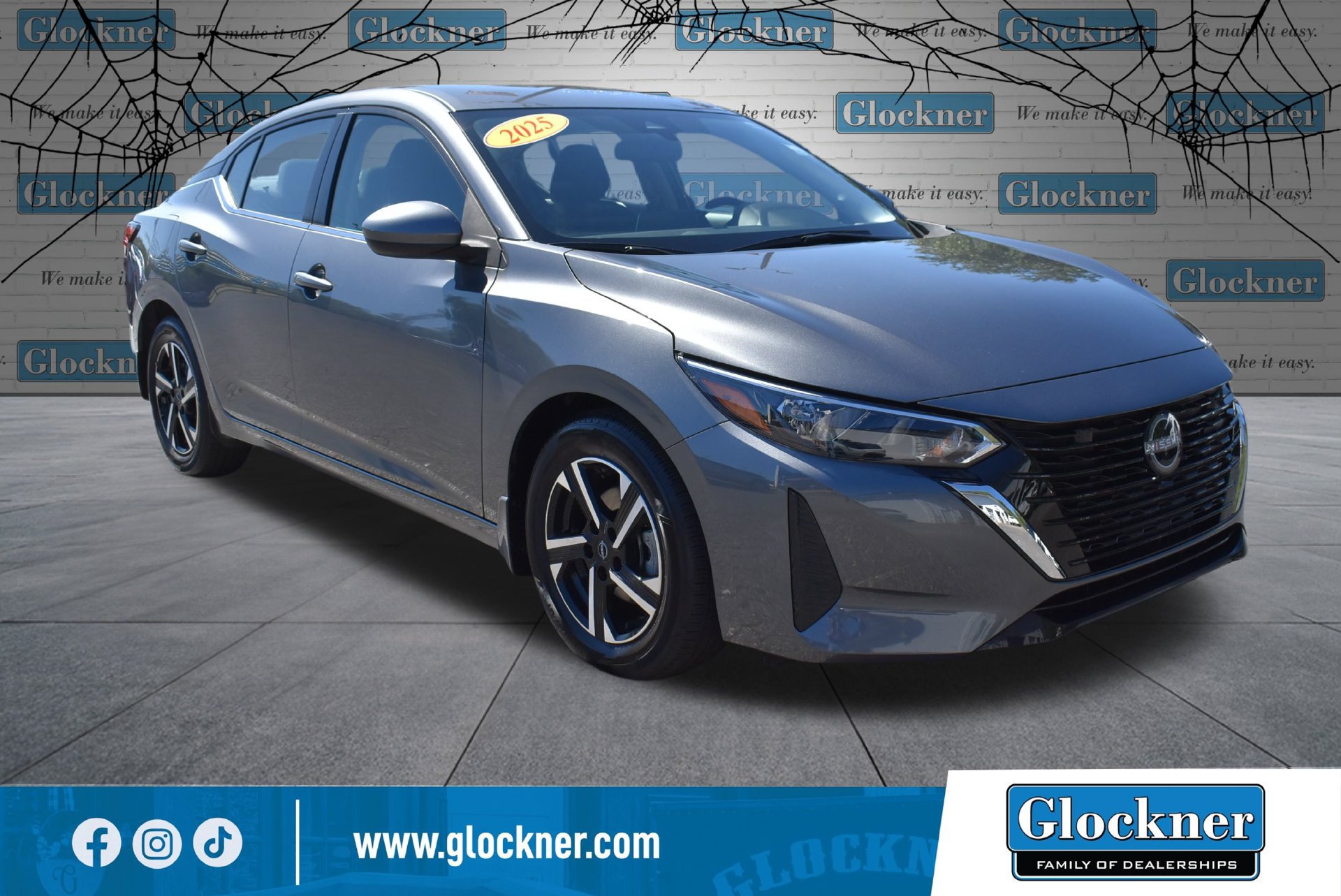 Used 2025 Nissan Sentra SV w/ Trunk Package FWD image 3
