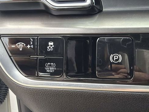 Used 2023 Kia Sportage EX AWD/4WD image 13