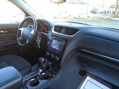 Used 2017 Chevrolet Traverse LT AWD/4WD image 20
