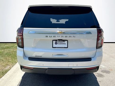 Used 2024 Chevrolet Suburban High Country w/ Advanced Technology Package AWD/4WD image 6