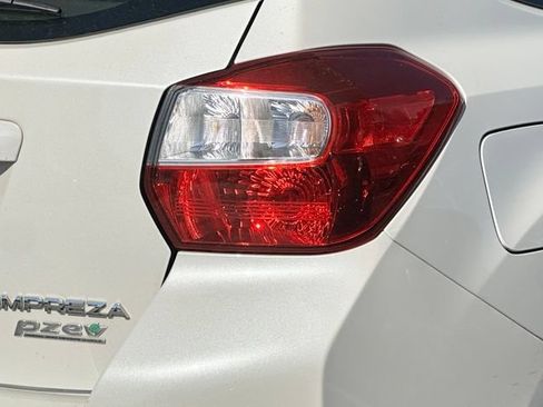 Used 2015 Subaru Impreza 2.0i Premium AWD/4WD image 10