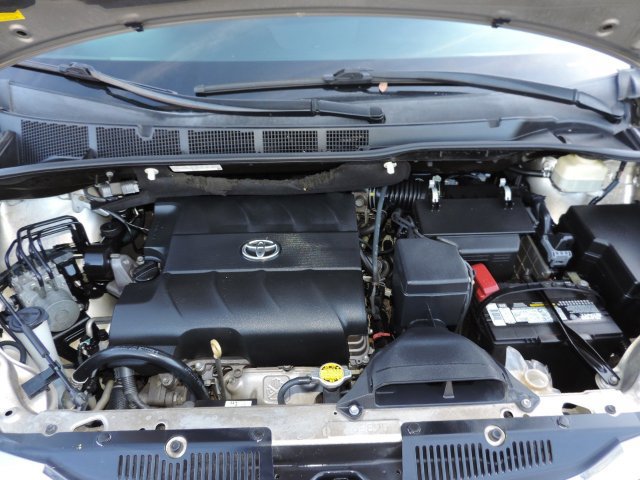 Used 2016 Toyota Sienna XLE w/ XLE Navigation Package FWD image 22