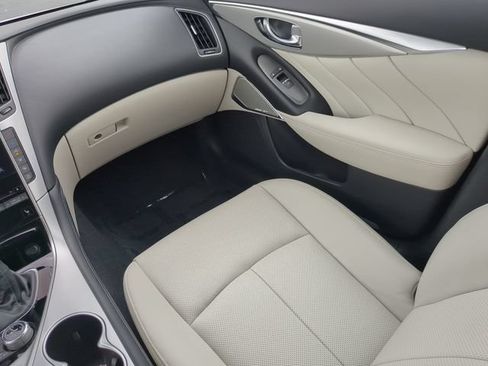 Used 2024 INFINITI Q50 Luxe w/ Cargo Package RWD image 18