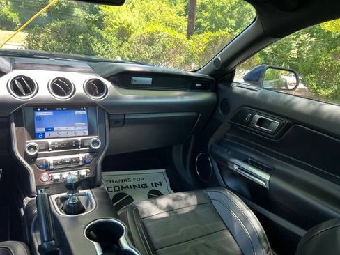 Used 2019 Ford Mustang GT Premium w/ Equipment Group 401A RWD image 20