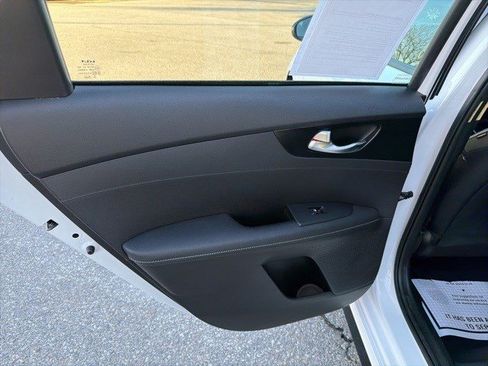 Used 2023 Kia Forte GT-Line image 12