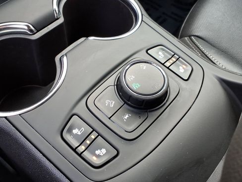 Used 2024 GMC Terrain SLT AWD/4WD image 23