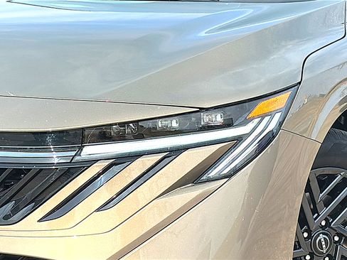 New 2026 Nissan Sentra SV w/ SV Convenience Package image 4