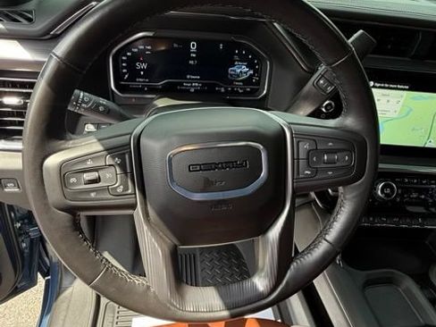Used 2025 GMC Sierra 2500 Denali Ultimate AWD/4WD image 17