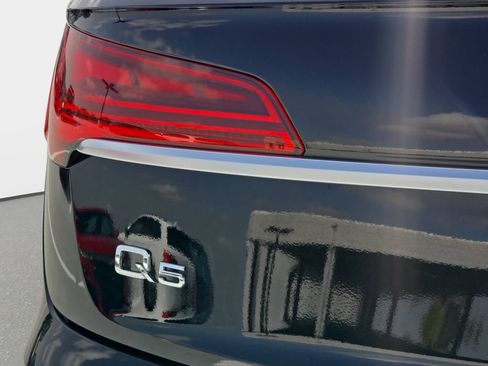 Certified 2023 Audi Q5 2.0T Premium w/ Convenience Package AWD/4WD image 30