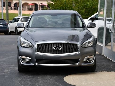 Used 2015 INFINITI Q70 3.7 w/ Deluxe Touring Package AWD/4WD image 12
