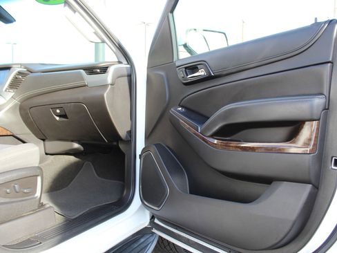 Used 2018 Chevrolet Tahoe LS image 14