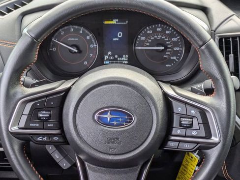 Used 2022 Subaru Crosstrek 2.0i Premium image 19