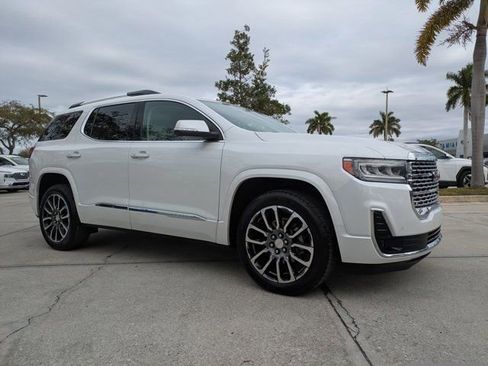 Used 2020 GMC Acadia Denali w/ Technology Package image 2