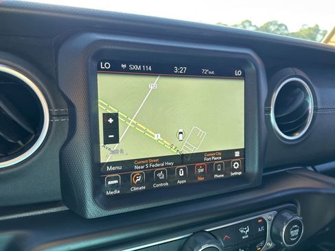 Used 2020 Jeep Gladiator Overland image 34