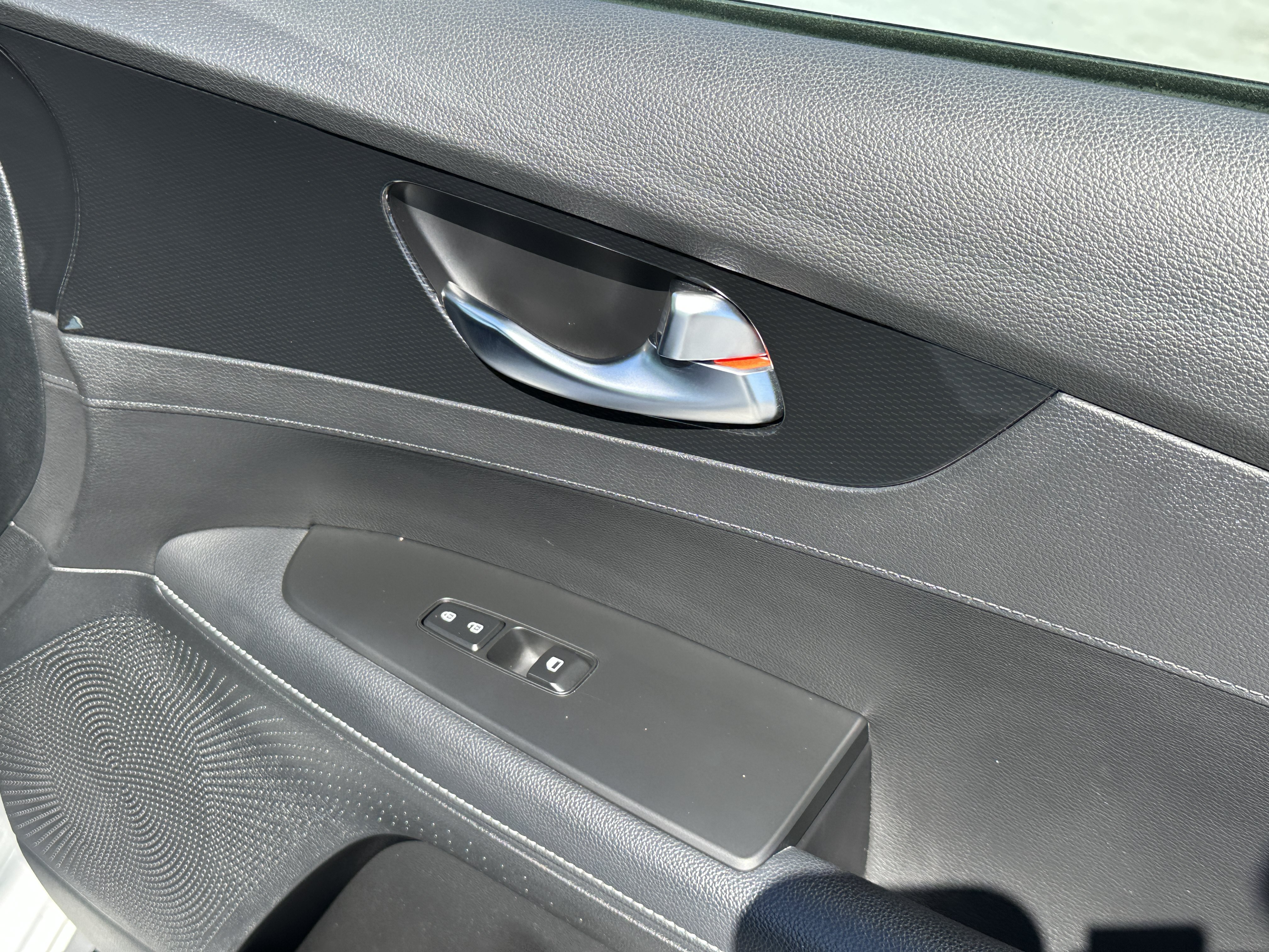 Certified 2022 Kia Forte GT-Line FWD image 18