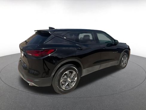 Used 2025 Chevrolet Blazer LT image 15
