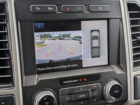 Used 2019 Ford F150 Lariat w/ Equipment Group 502A Luxury image 26