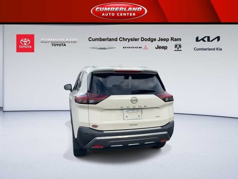 Used 2022 Nissan Rogue SL w/ SL Premium Package image 7