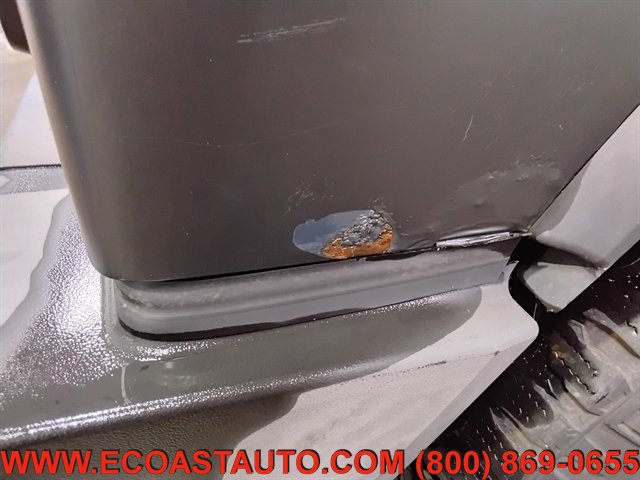 Used 2005 HUMMER H2 w/ Preferred Equipment Group AWD/4WD image 19