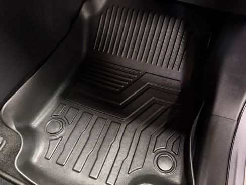 Used 2021 Toyota RAV4 LE FWD image 28