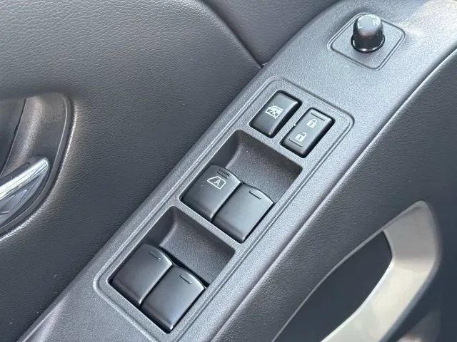 Certified 2025 Nissan Frontier SV w/ SV Convenience Package RWD image 28