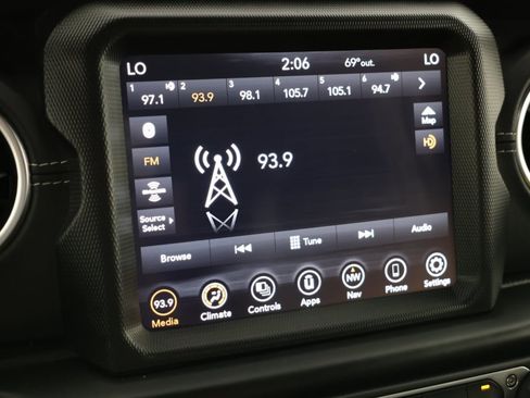 Used 2022 Jeep Wrangler Unlimited Sahara 4xe w/ Safety Group image 45