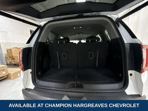 Certified 2023 GMC Acadia SLE w/ Driver Convenience Package image 34