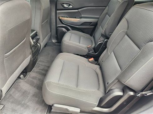 Used 2023 GMC Acadia SLE w/ Driver Convenience Package image 30