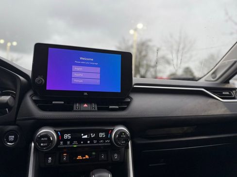 Used 2023 Toyota RAV4 XLE Premium image 26