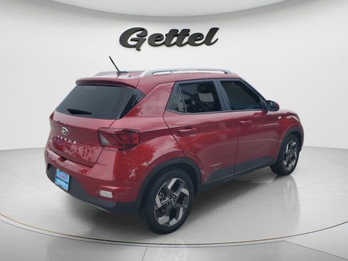 Certified 2023 Hyundai Venue Limited w/ Cargo Package FWD image 5