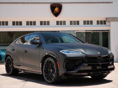 Used 2025 Lamborghini Urus SE