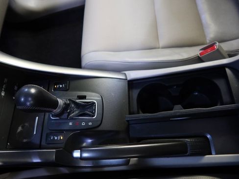 Used 2014 Acura TSX Sedan image 26