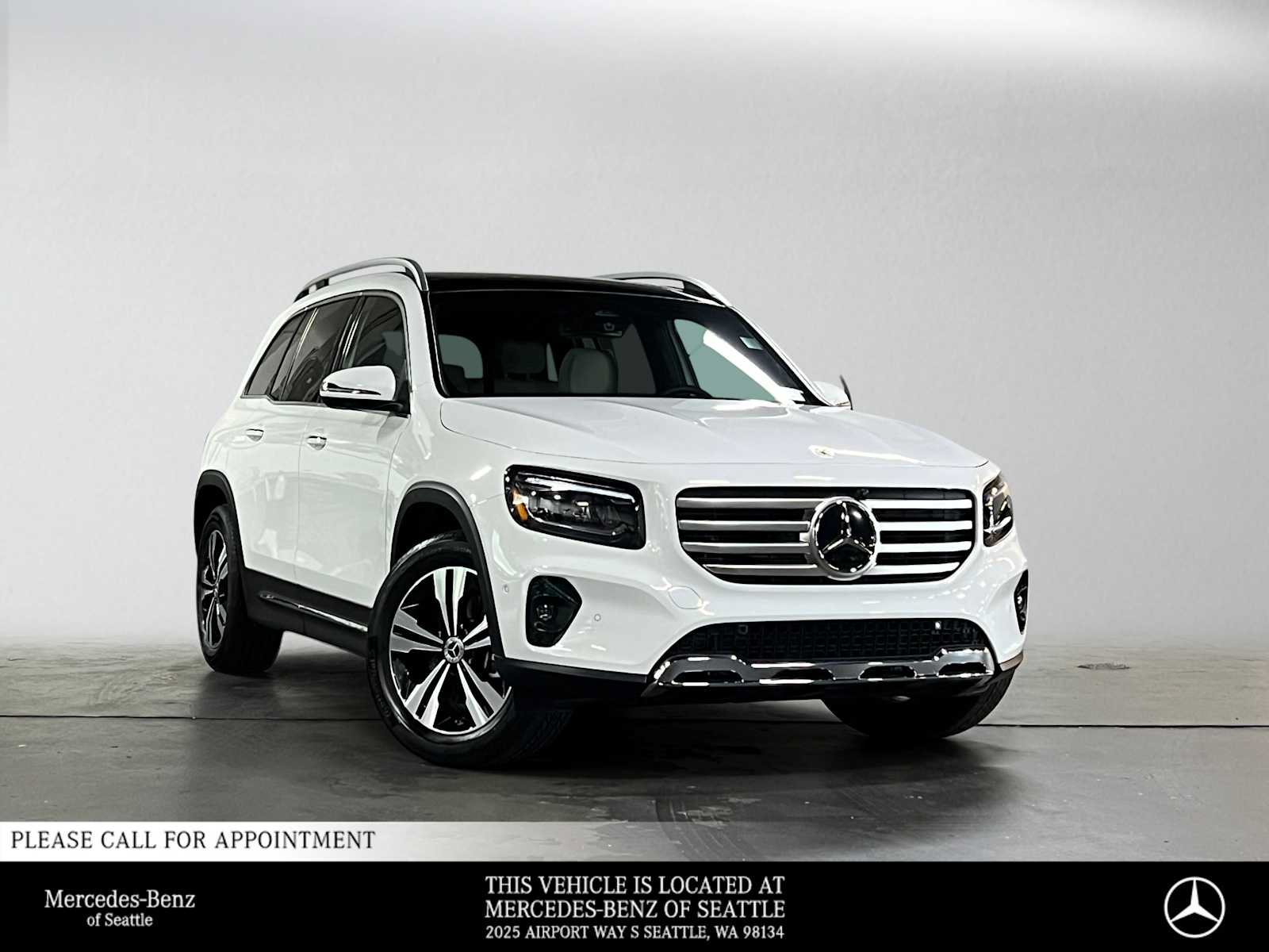 Used 2026 Mercedes-Benz GLB 250 4MATIC image 1