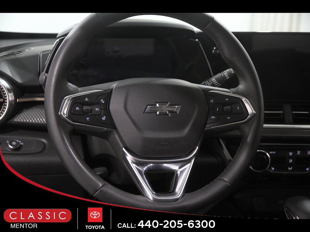 Used 2024 Chevrolet Trax ACTIV w/ Sunroof Package FWD image 7