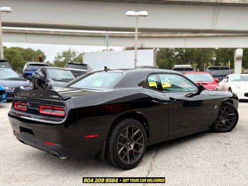 Used 2019 Dodge Challenger R/T Scat Pack w/ Driver Convenience Group RWD image 9