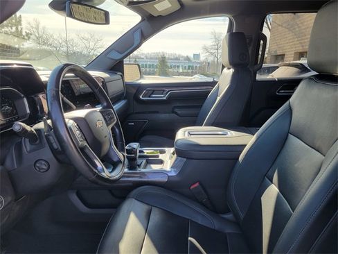 Certified 2022 Chevrolet Silverado 1500 LTZ w/ LTZ Convenience Package II image 12