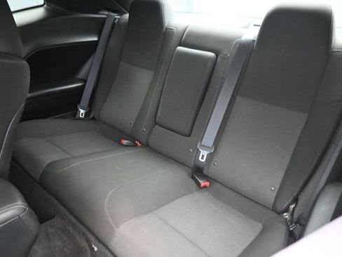 Used 2015 Dodge Challenger R/T RWD image 15