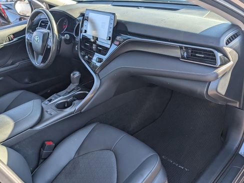 Used 2022 Toyota Camry XSE image 17